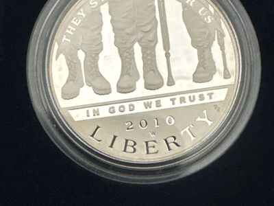 2010 W United States Mint American Veterans Disabled for Life Silver Dollar in Case