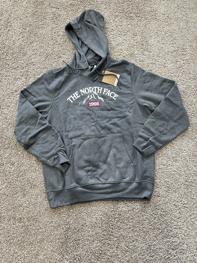 NWT The North Face Varsity Hoodie, Men Size L