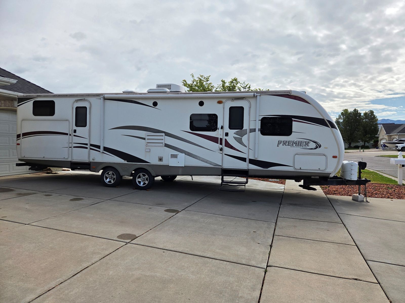 31 foot bunkhouse camper trailer