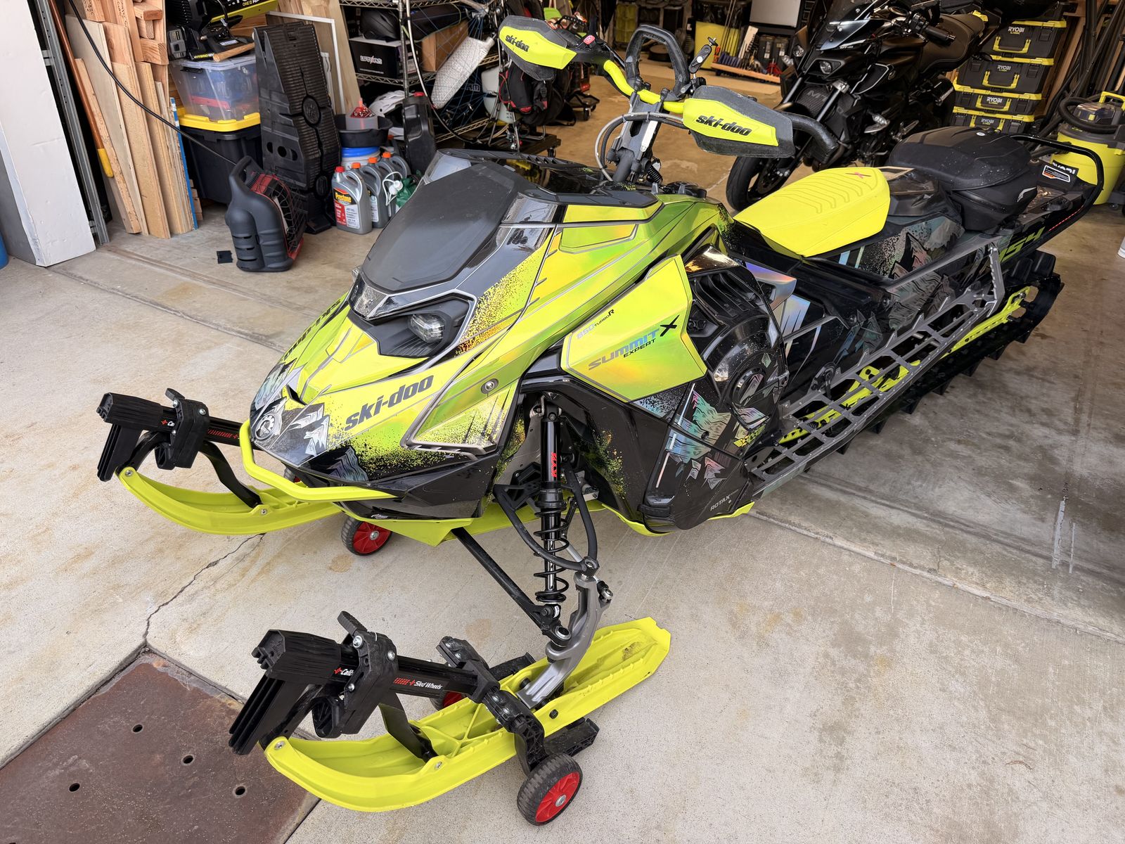 CHEAPEST 2023 Skidoo Turbo w/Big Screen!