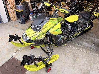 CHEAPEST 2023 Skidoo Turbo w/Big Screen!