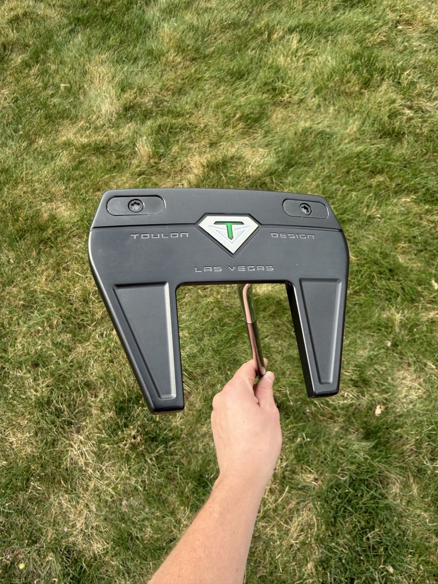 Odyssey Toulon Las Vegas 35” Putter