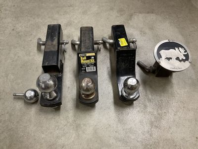 Trailer Hitches & Receiver Plug