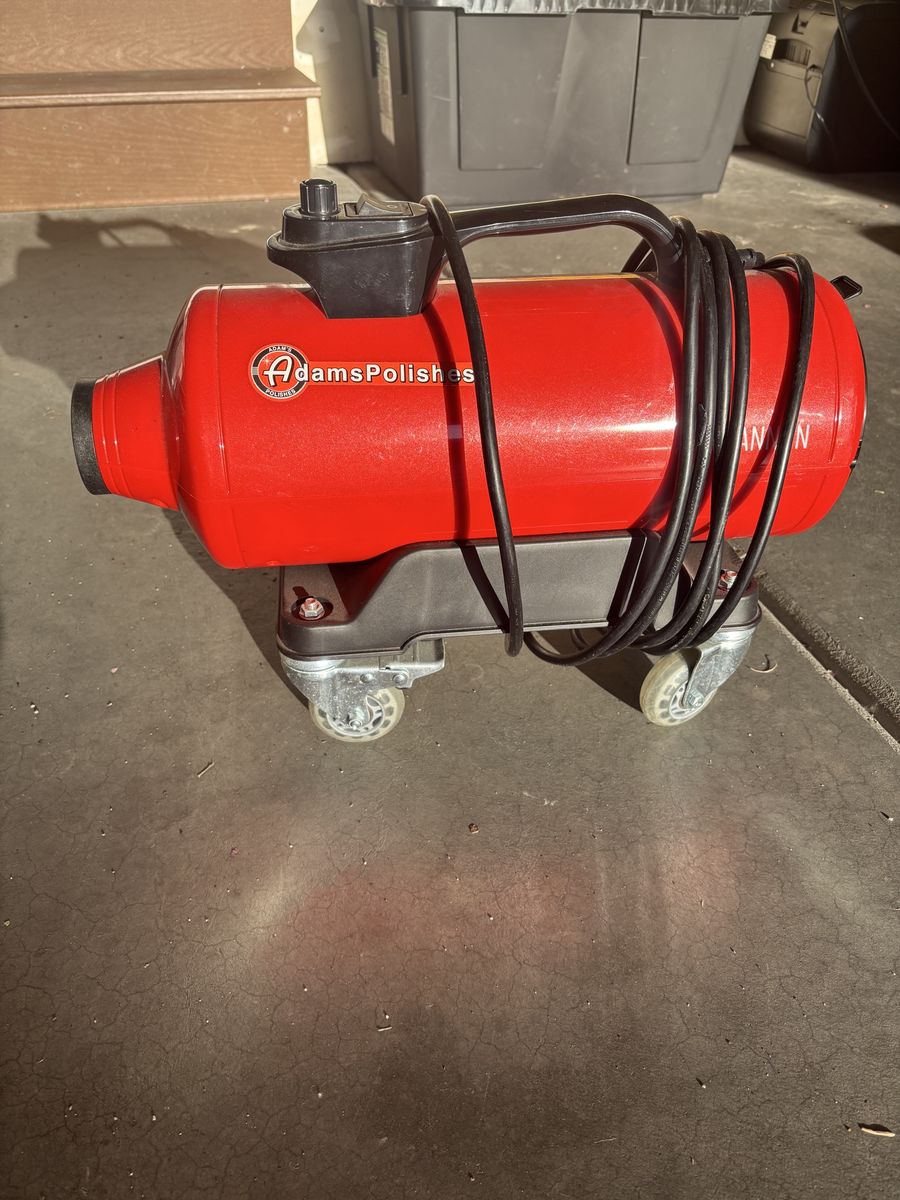 Adam Polishes Air Blower
