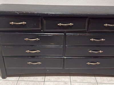 7 Drawer Dresser 17.5 X 62
