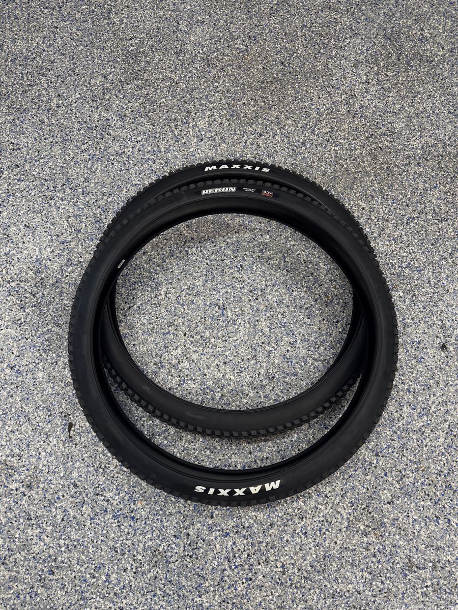Maxxis Rekon EXO 29 x 2.6 tire set