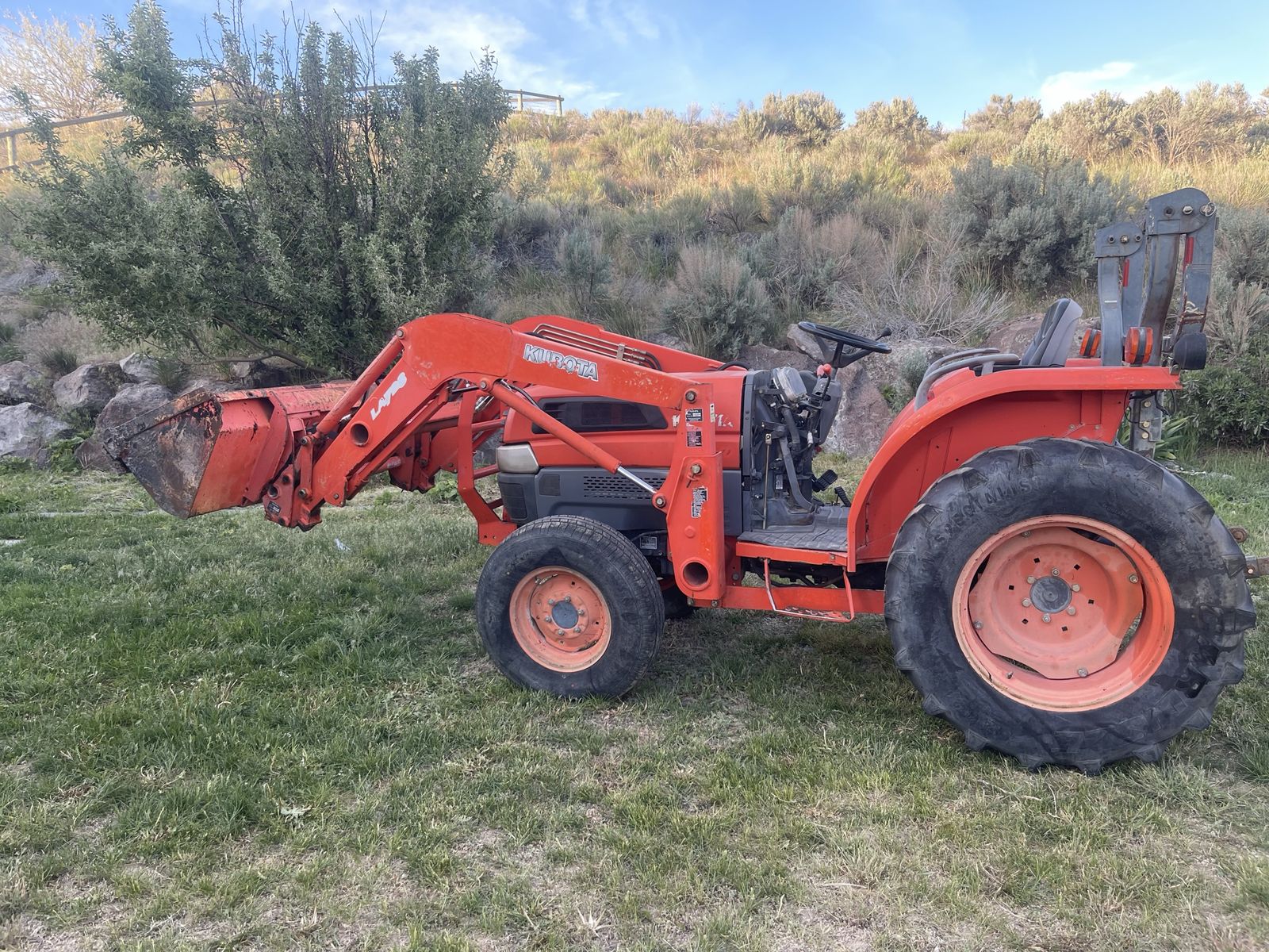 2006 Kubota L3130DT – 4WD Tractor w/ Front End Loader L723