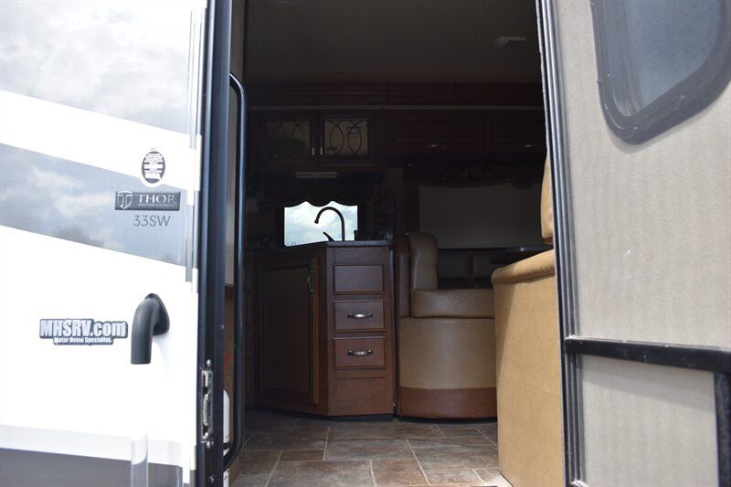 Main image 25
