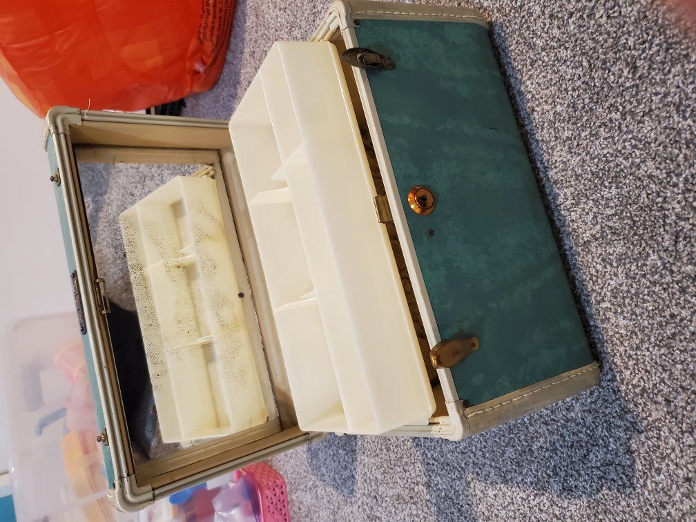 Main image 3