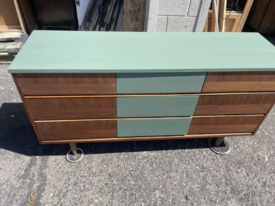 MCM DRESSER