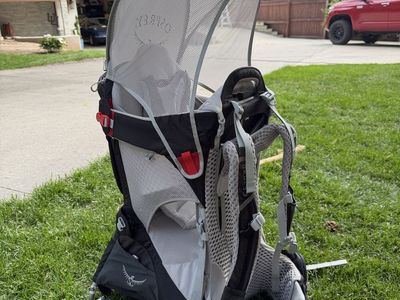 Osprey Poco AG Plus Child Carrier Backpack with Sunshade - Black/Grey, Excellent Condition