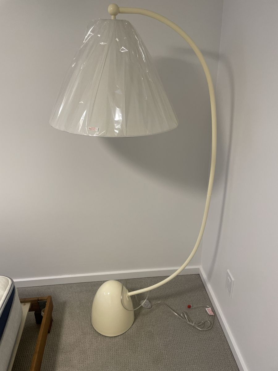 BRAND NEW Cream Arc Floor Lamp