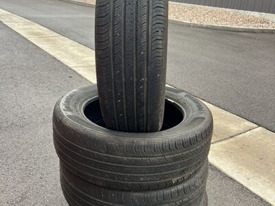 225/60R18 continental all season tires