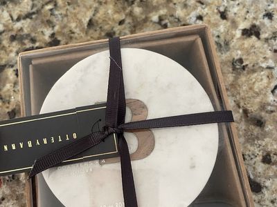 Pottery Barn Monogrammed Letter B Marble & Wood Coasters Set of 4 4-Inch Round New in Box