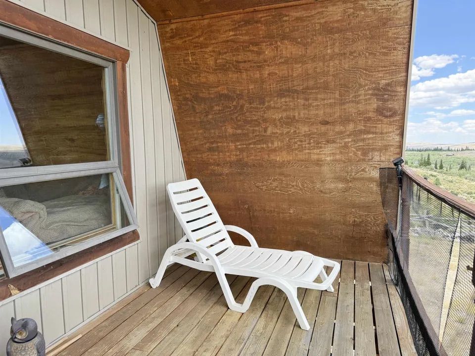 Main image 28