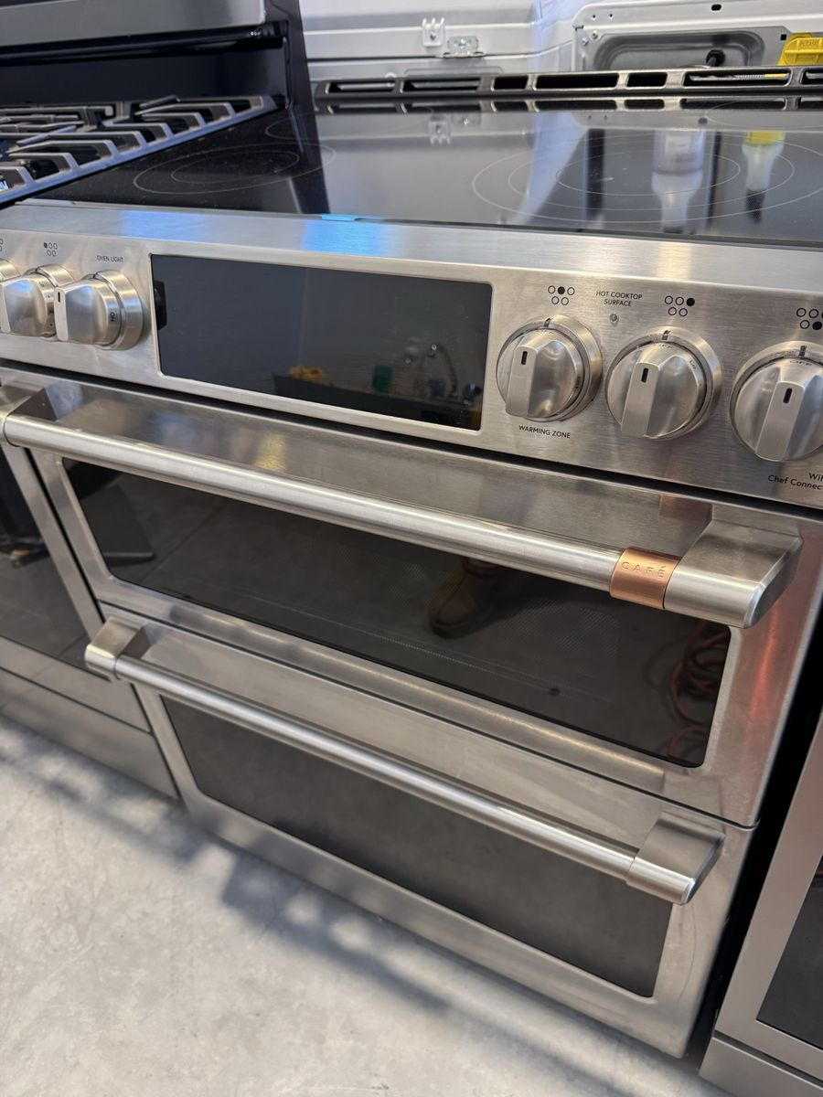 Like New Cafe 30 Slide In Double Oven Range