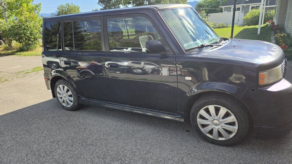 2005 Scion xB 