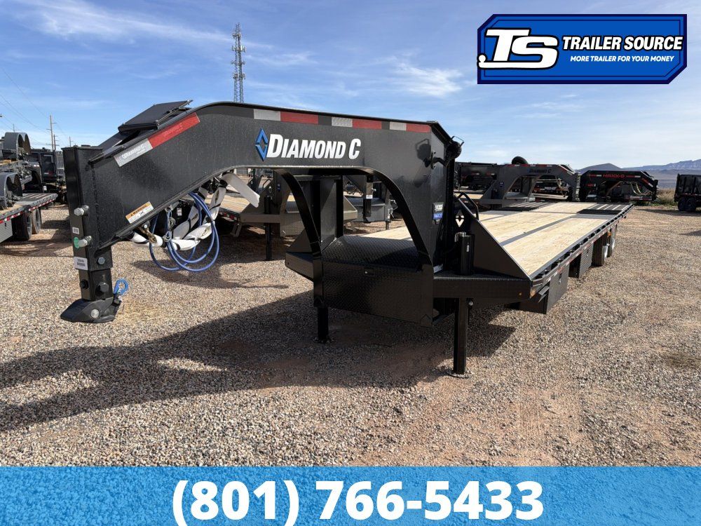 8.5x35 Diamond C FMAX-HDT 212 Pacesetter Pkg Pacesetter Pkg Gooseneck Hydraulic Dovetail Equipment Trailer - 25.9K GVWR -