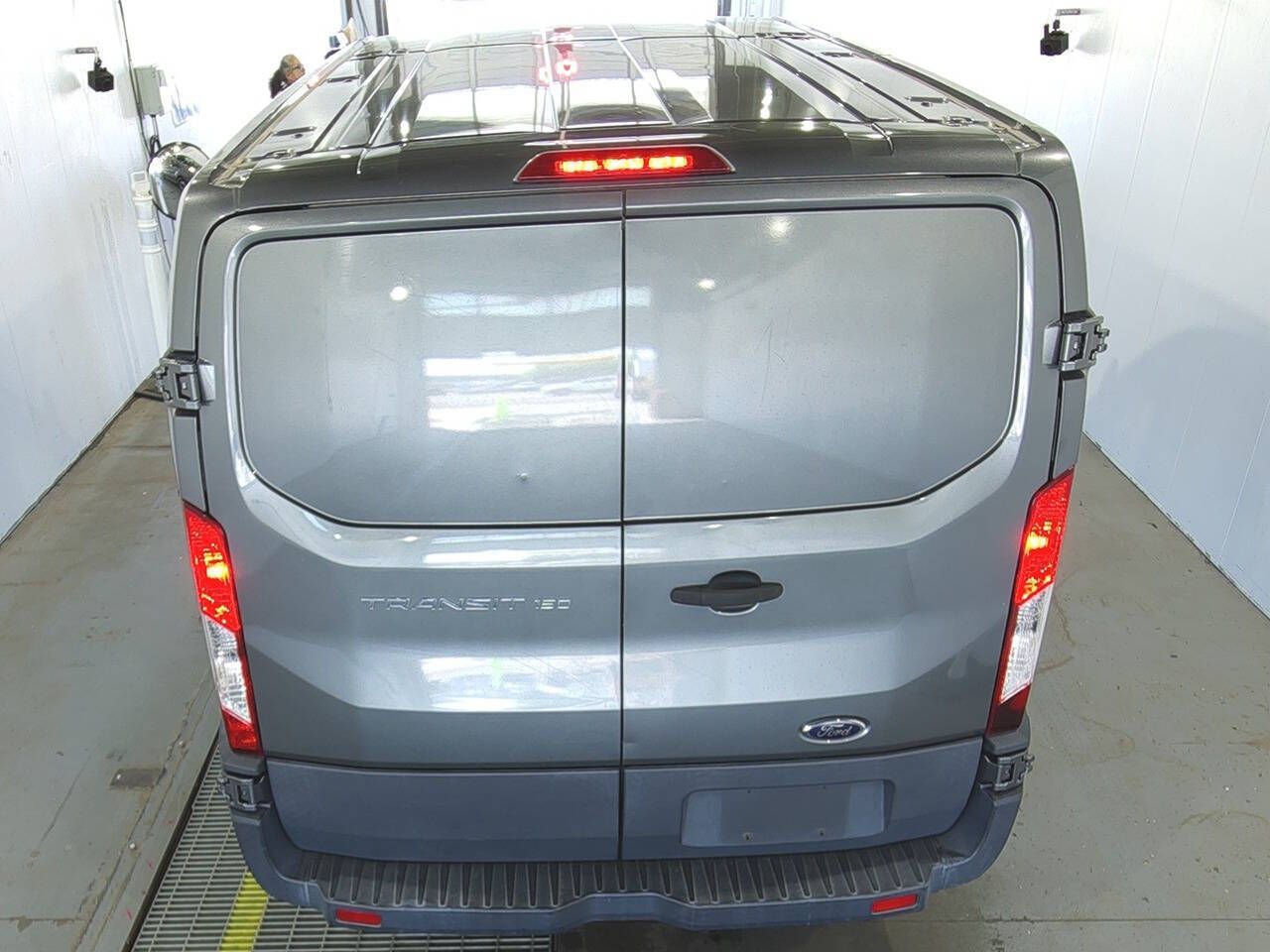 Main image 3
