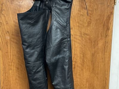 Chaps Black Leather XS FMC Motorcycle Chaps