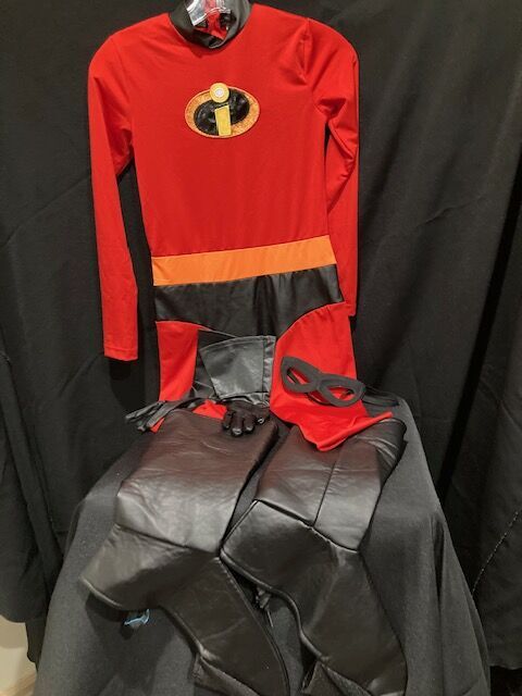 Disney MRS. INCREDIBLE w/Gloves, Mask    $25