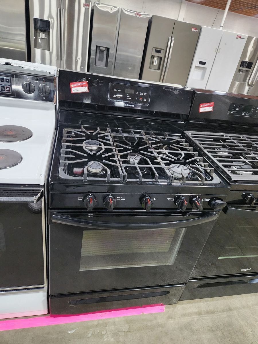 NICE FRIGIDAIRE 5 BURNER GAS RANGE! W-WARRANTY