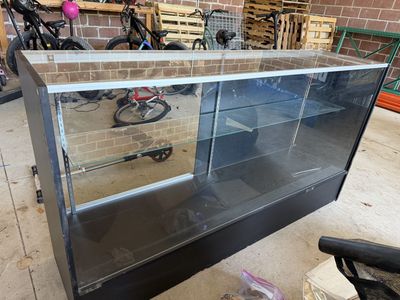 Black Retail Display Showcase Cabinet with Glass Shelves