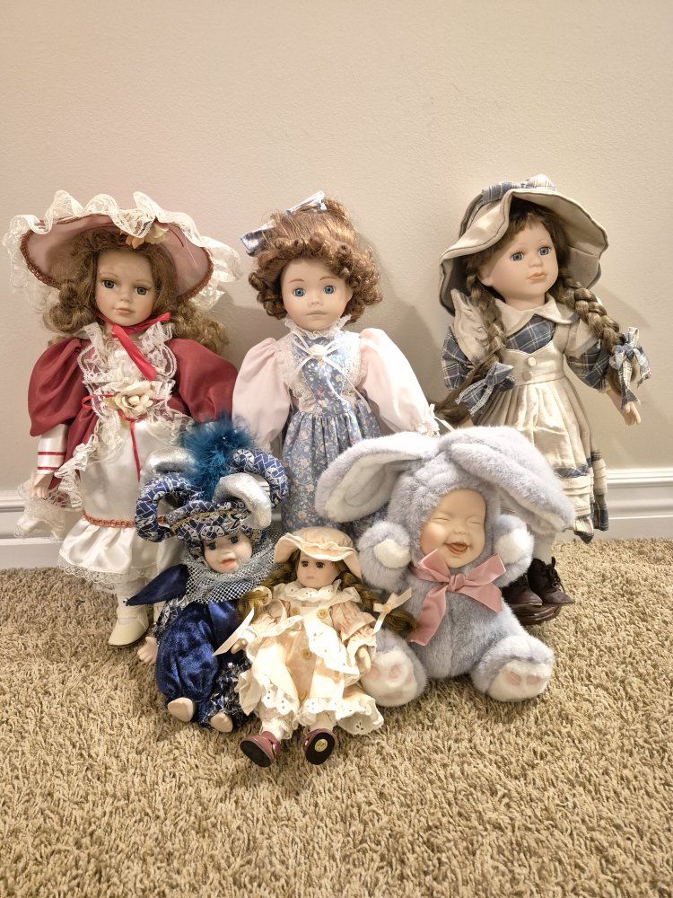 Porcelain Dolls - Collectible Dolls, some Gepeddo