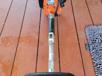 Echo SRM-210 String Trimmer Gas-Powered Weed Wacker Edger