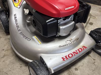 Honda HRR216 21” Self-Propelled Mower - Fully Serviced