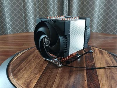 ARCTIC Freezer 4U-M rev. 2 w/ accompanying 120mm fans