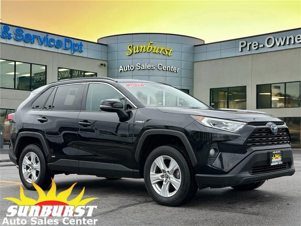 2021 Toyota RAV4 Hybrid XLE