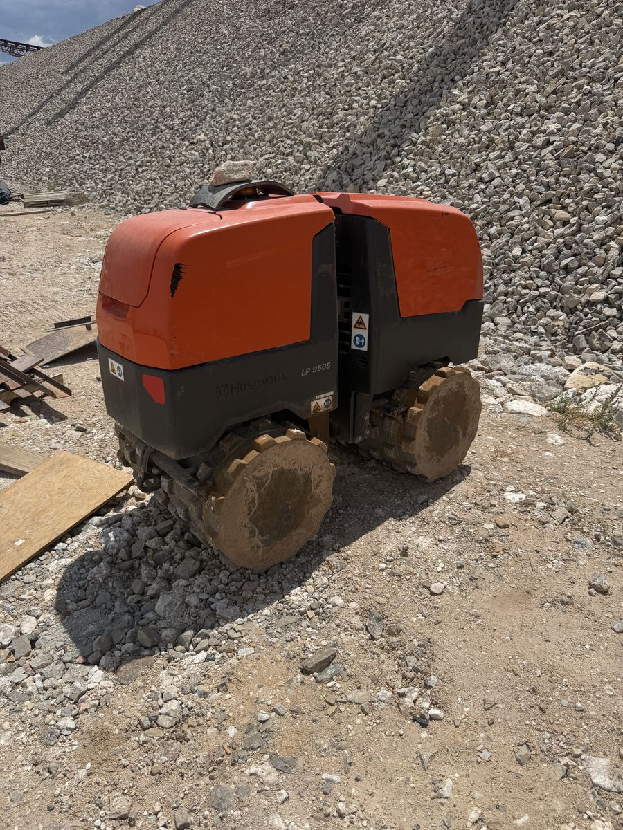 Husqvarna LP 9505 Industrial  Compactor - Used Heavy Equipment