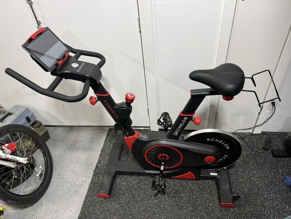 Echelon Connect Indoor Cycling Bike