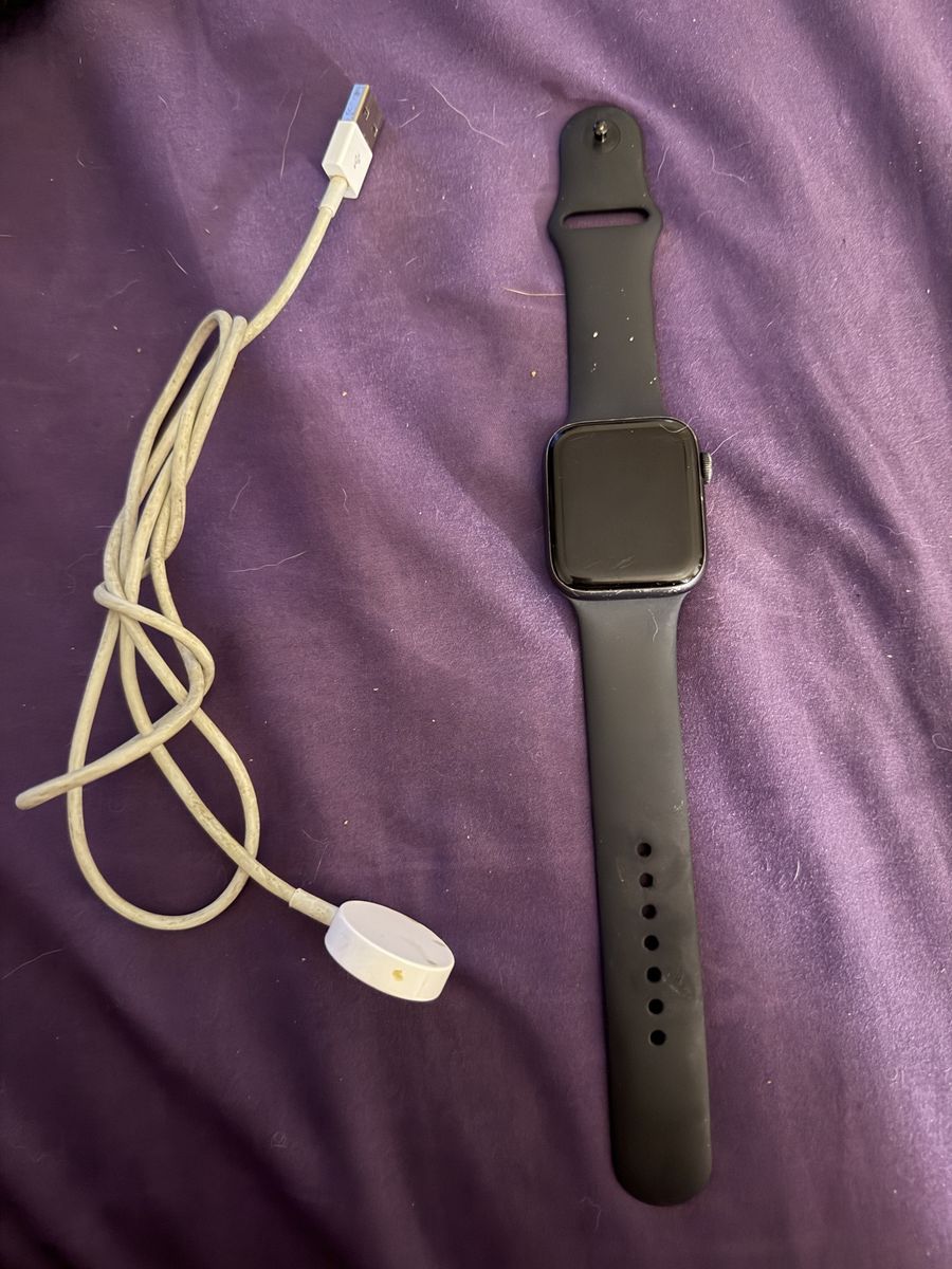 Apple Watch Series 5 GPS + Cellular