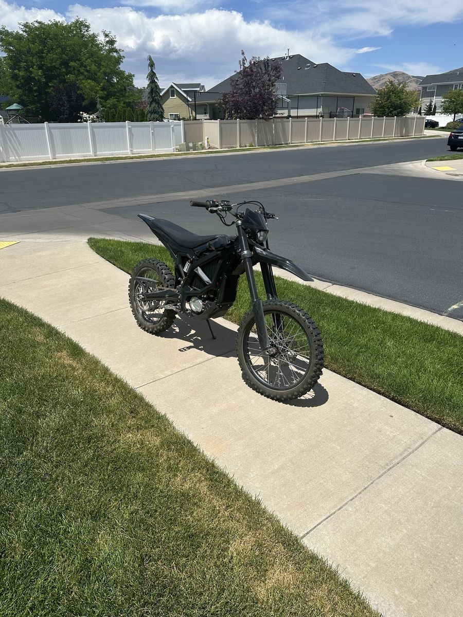 Surron ultra bee
