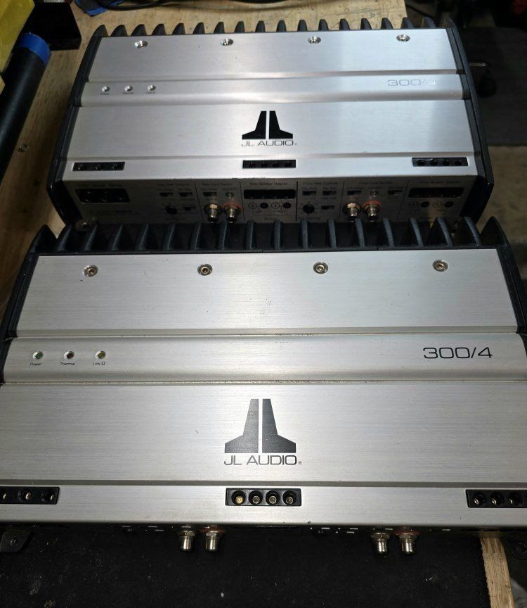 JL Audio 300/4  4 Channel Full Range Amplifier(s)