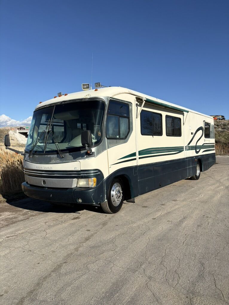 1996 Holiday Rambler Diesel Pusher