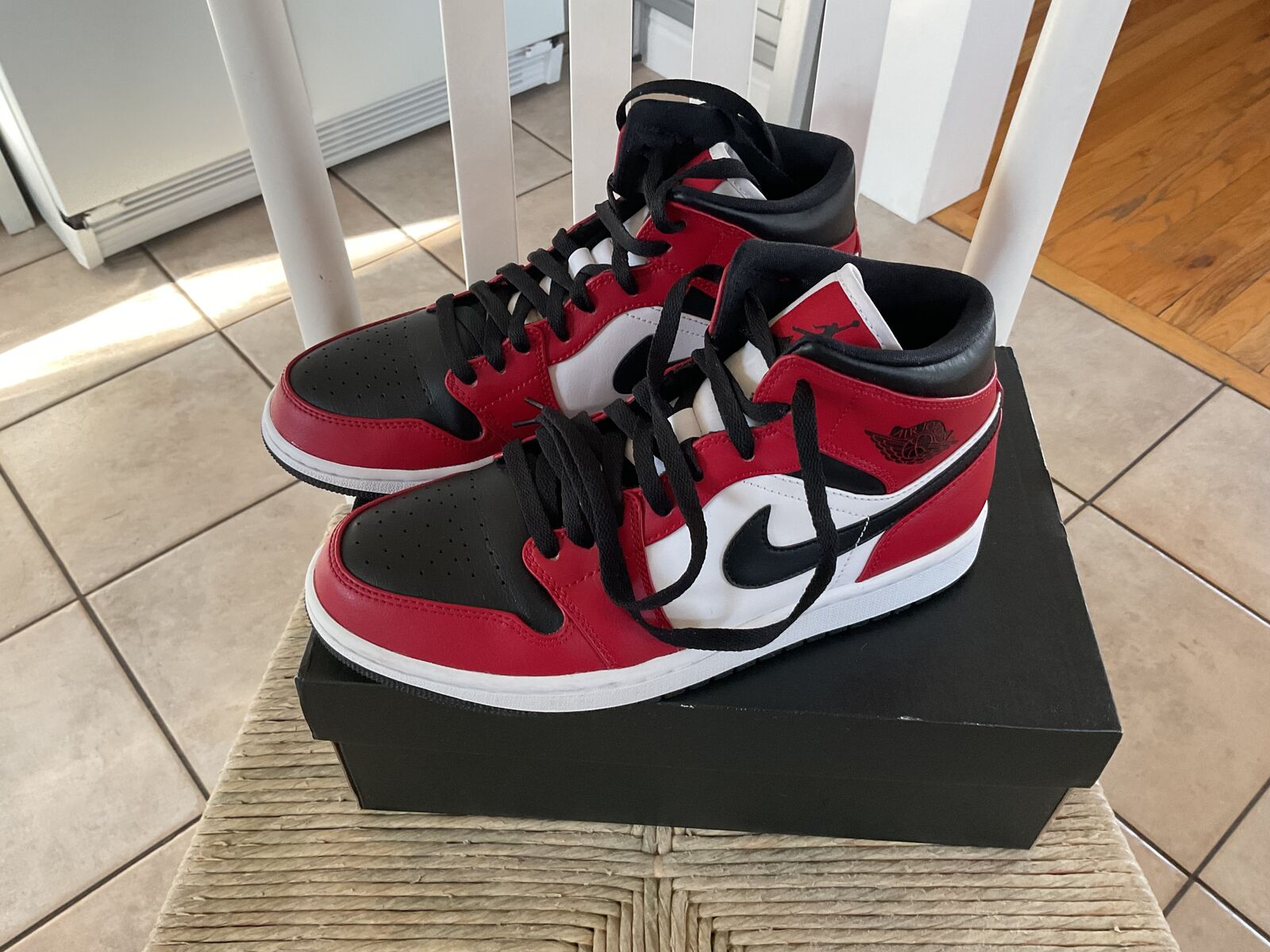 Air Jordan 1 Mid Black/Black-Red Men’s Size8.5