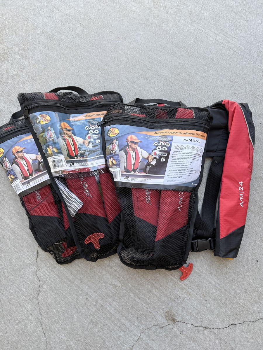 Set of 4 Bass Pro Shops Automatic/Manual Inflatable Life Vests A/M 24 - Red/Black