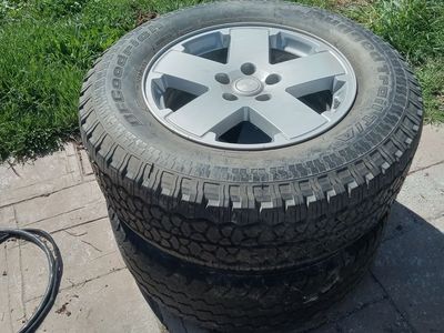 Jeep 18 inch tires rims $50 obo