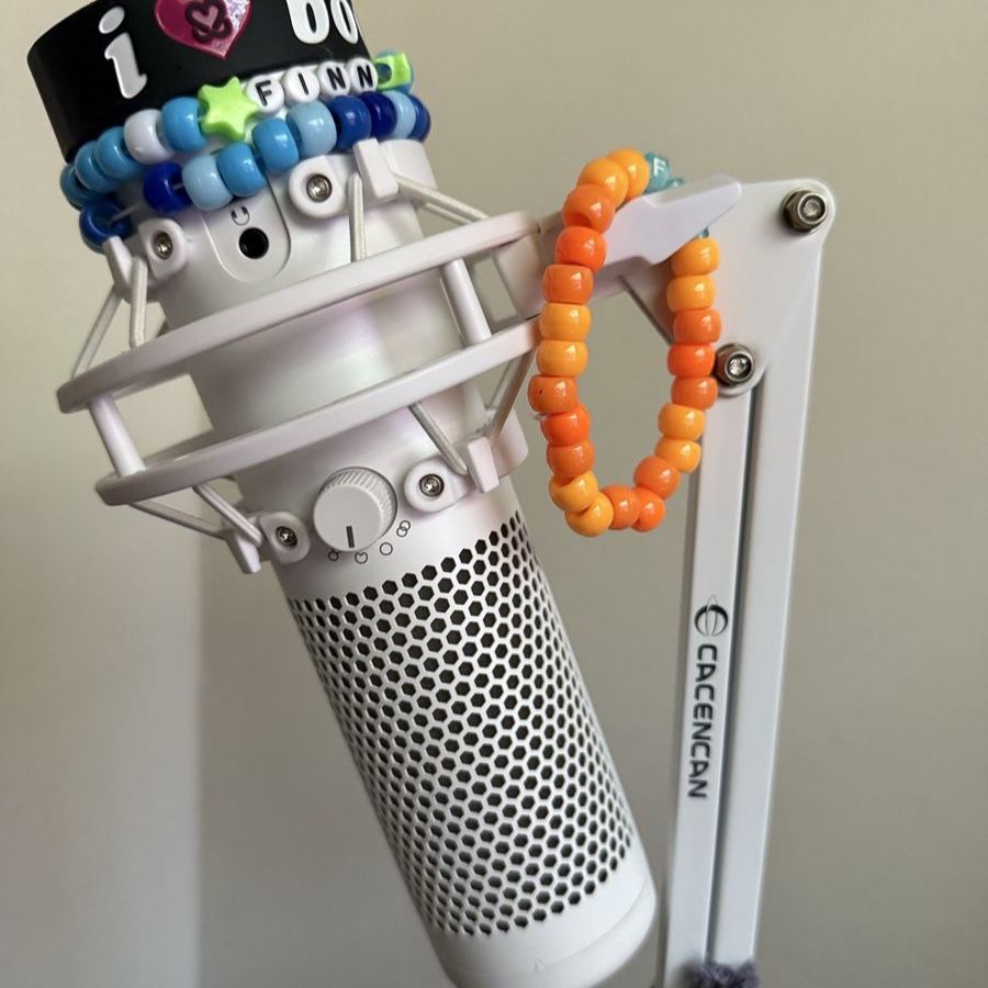 HyperX quadcast s microphone