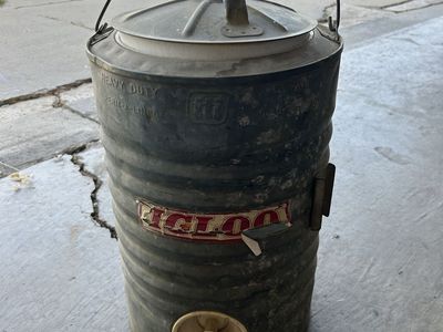 3 Gallon Galvanized Metal Igloo Water Cooler