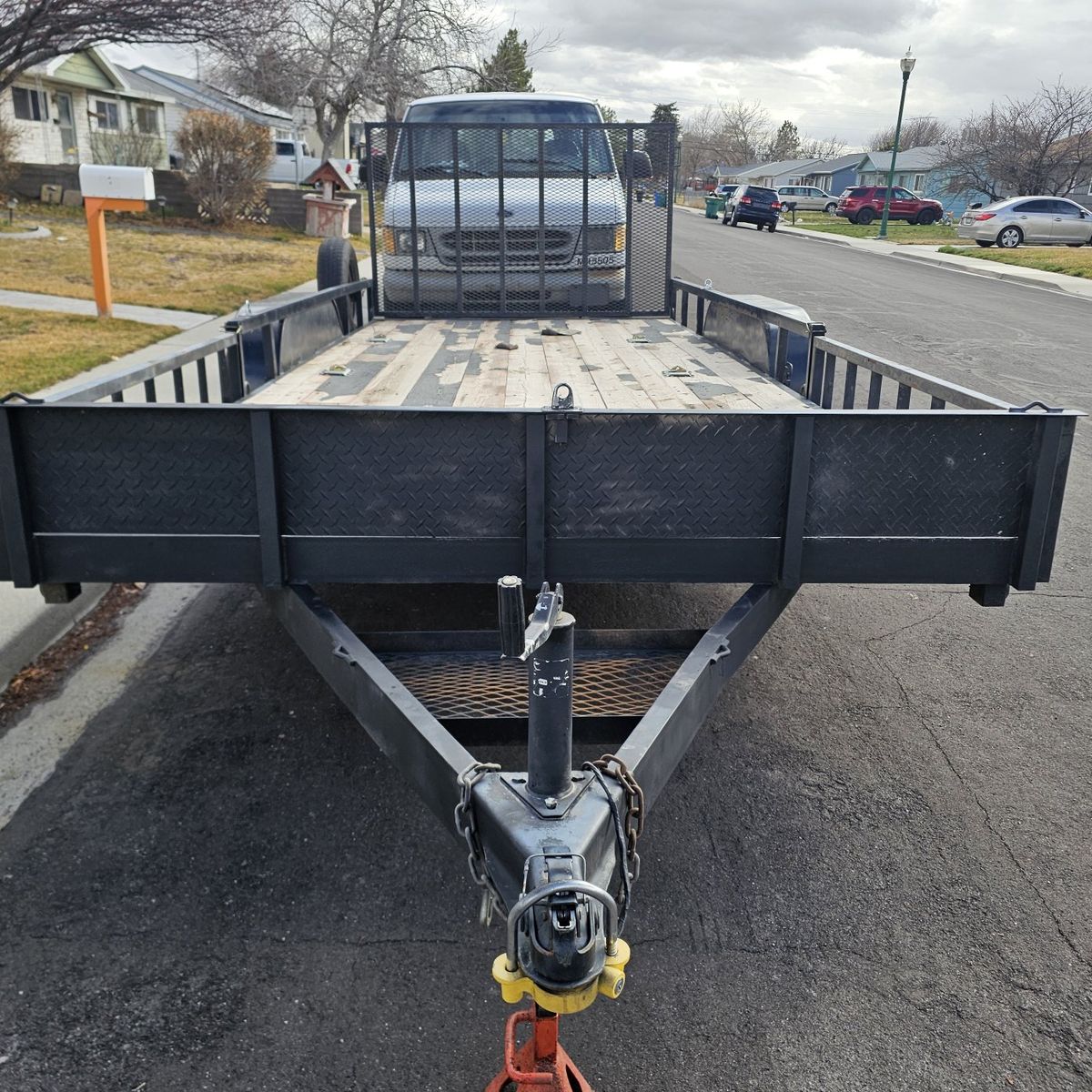7x18 trailer w/side ramps