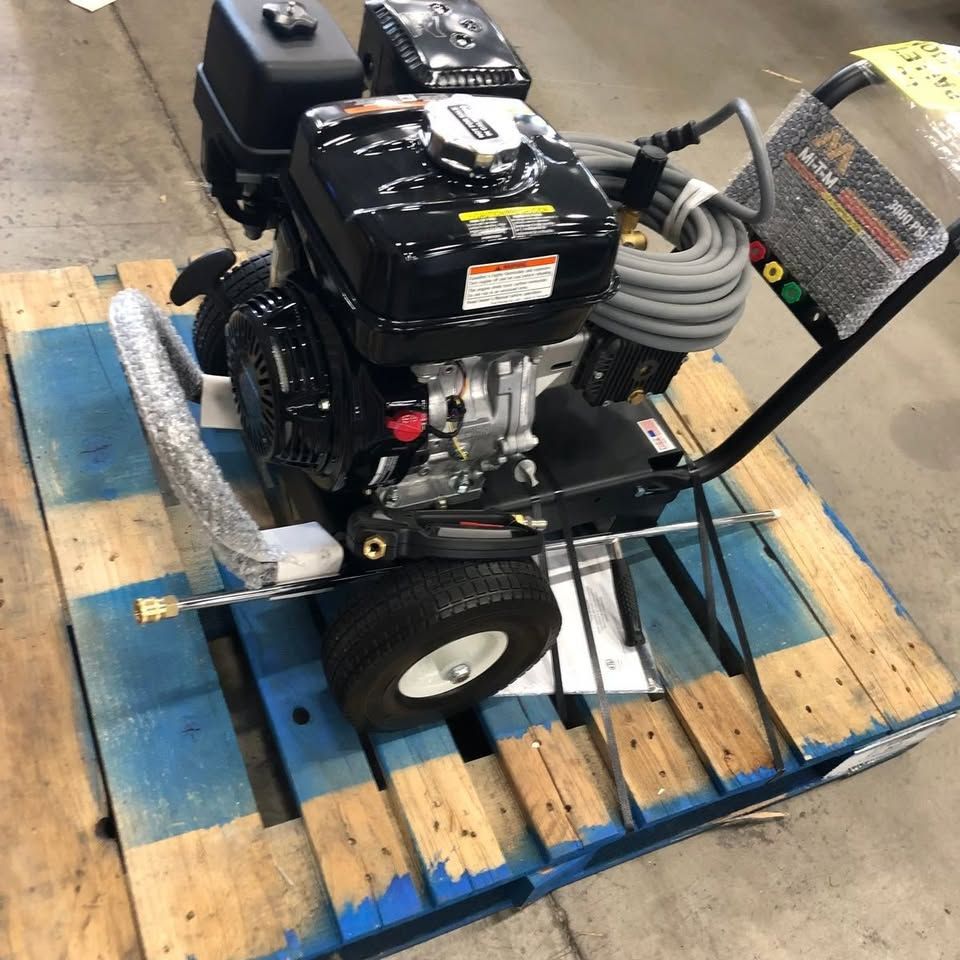 Pressure Washer 3000 PSI  9 HP NEW!!