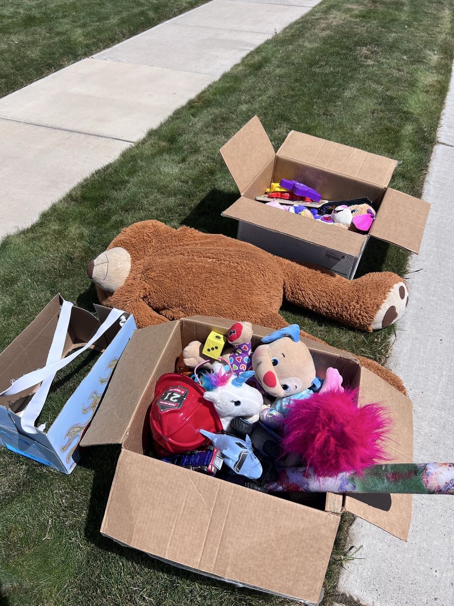 Toys free!