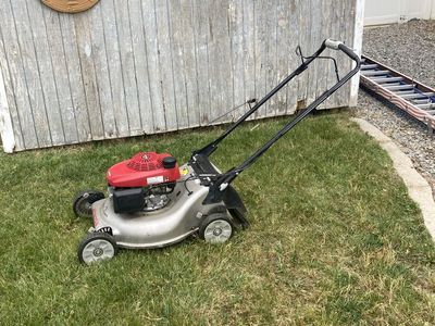 Honda self propelled lawnmower
