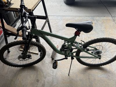 Mongoose Major 24" Mountain Bike