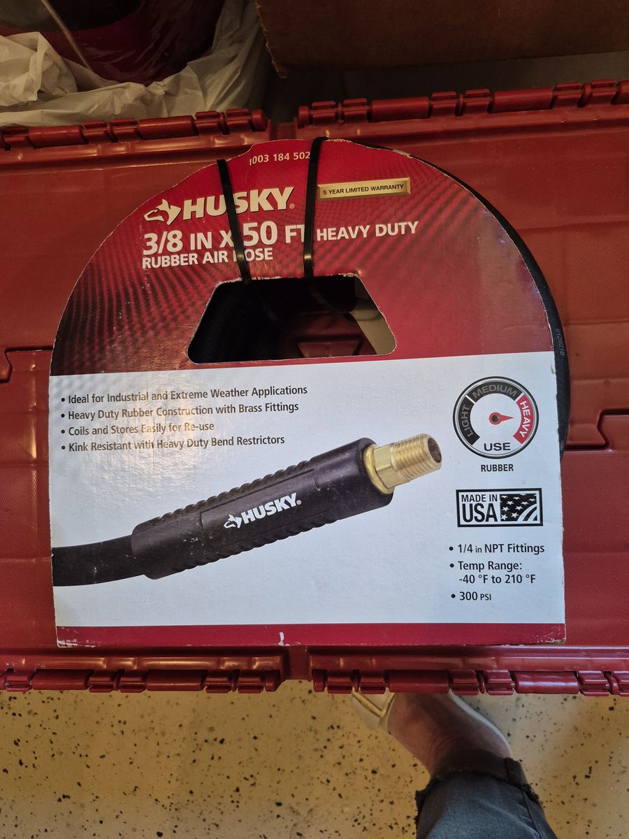 Husky 3/8 in x 50ft Heavy-Duty Rubber Hose - blck