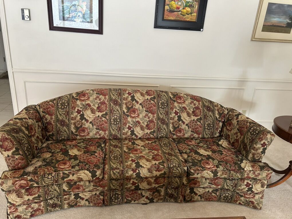 7' Floral Tapestry Sofa